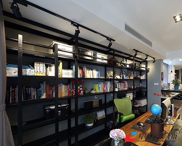 書房裝修設(shè)計效果圖